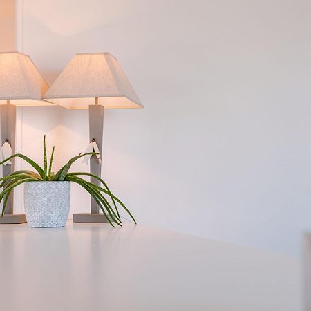 Huswell - Spacious & Modern Sea View Apartment With Garage 奥斯滕德 外观 照片