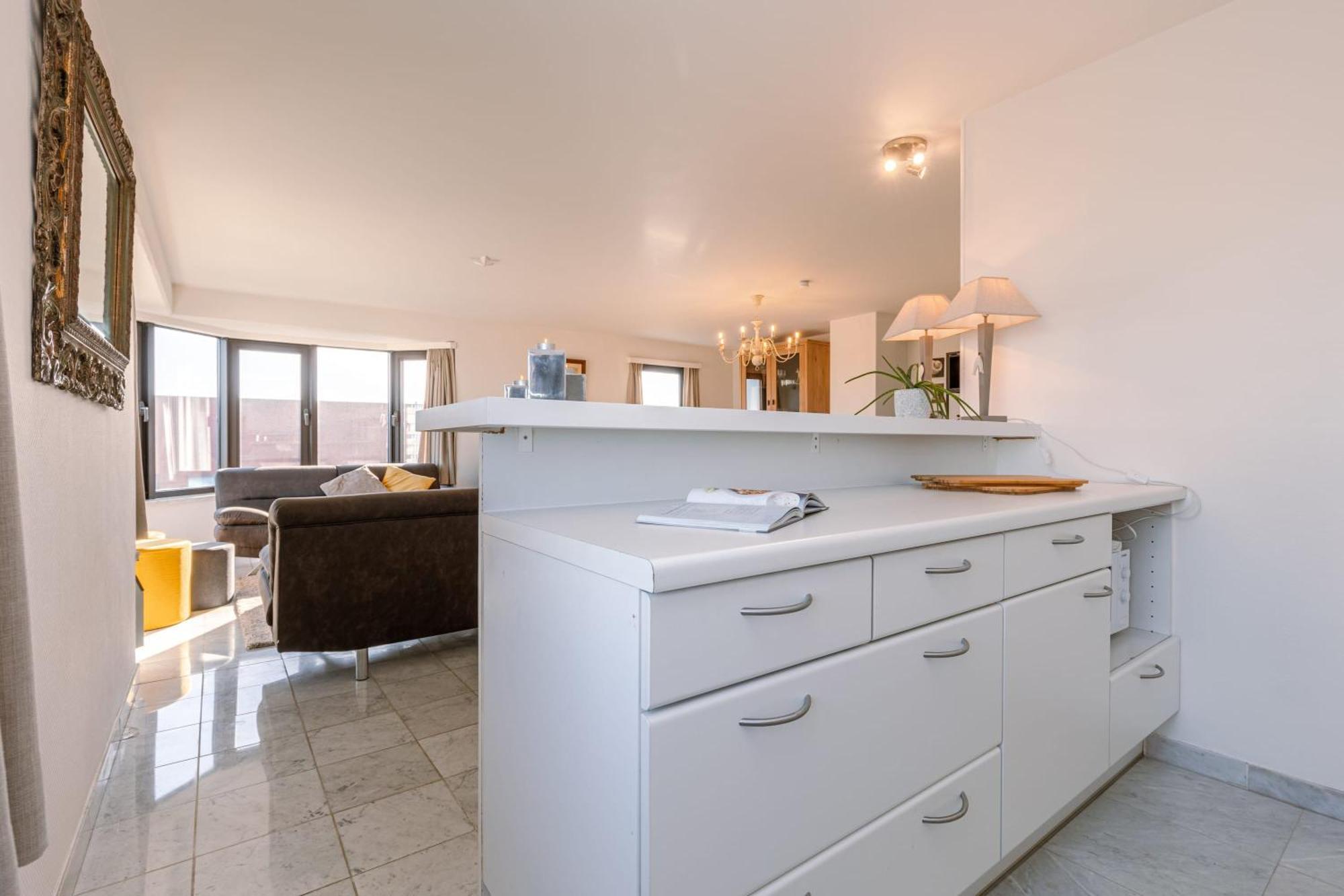 Huswell - Spacious & Modern Sea View Apartment With Garage 奥斯滕德 外观 照片
