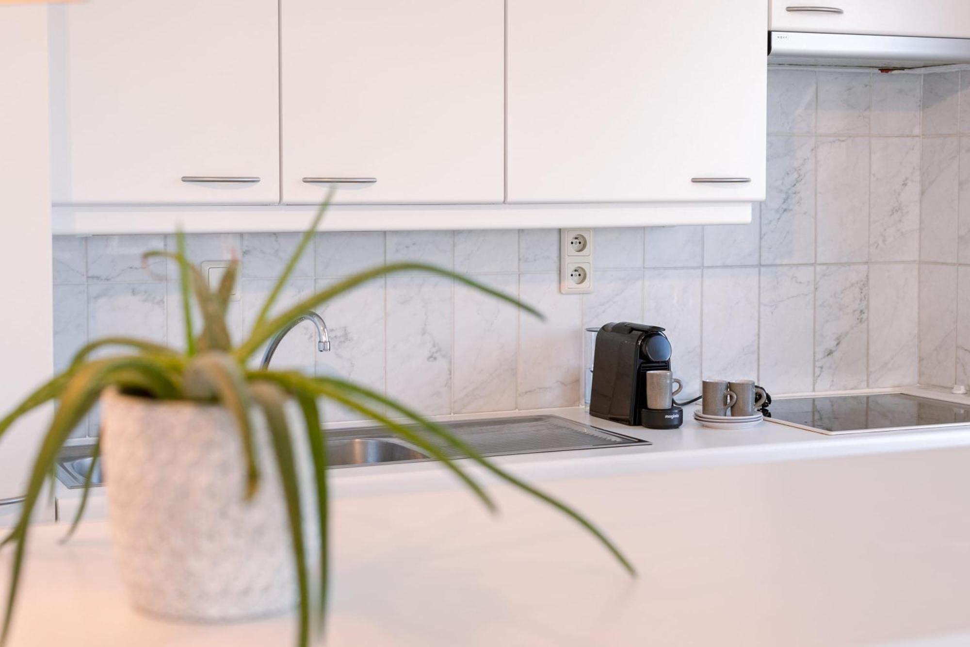 Huswell - Spacious & Modern Sea View Apartment With Garage 奥斯滕德 外观 照片